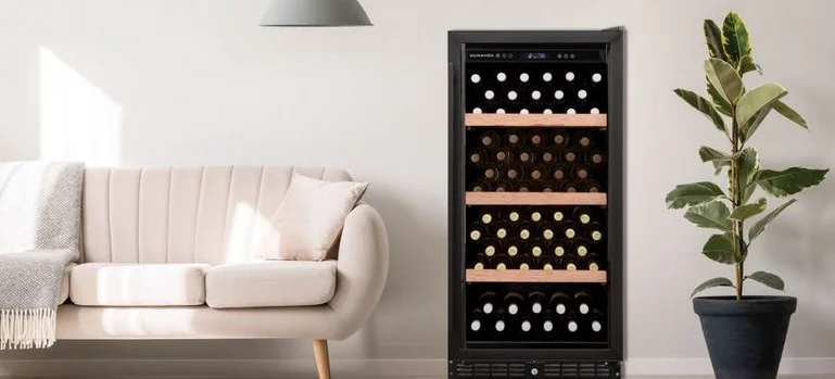 DES CAVES A VIN QUI S’INVITENT DANS VOTRE SALON